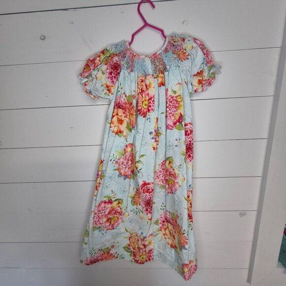Girls Floral Smocked Dress With Puff Sleeves & Button Back Closure size 6x - Picture 5 of 8
